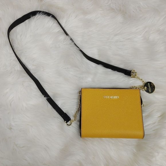 Steve Madden Handbags - Steve Madden Nwot Yellow Black Mini Crossbody BGREER Wallet on a String Mustard